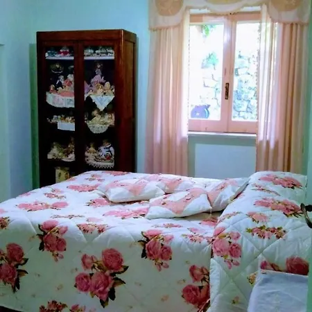 The Secret Garden - Casa Di Elena