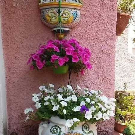 The Secret Garden - Casa Di Elena Apartment *