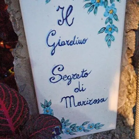 The Secret Garden - Casa Di Elena